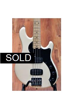 Fender American Standard Dimension IV Olympic White Fender American Standard Dimension IV Olympic White